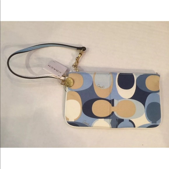 COACH RARE $98 AUTHENTIC BLUE MULTI WRISTLET NWT